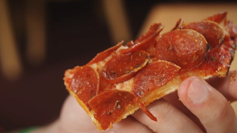 Columbus Style pizza