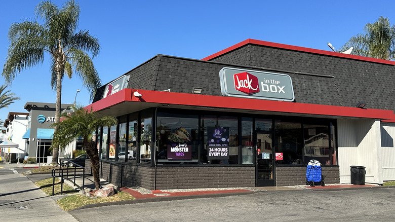 Jack in the Box exterior.
