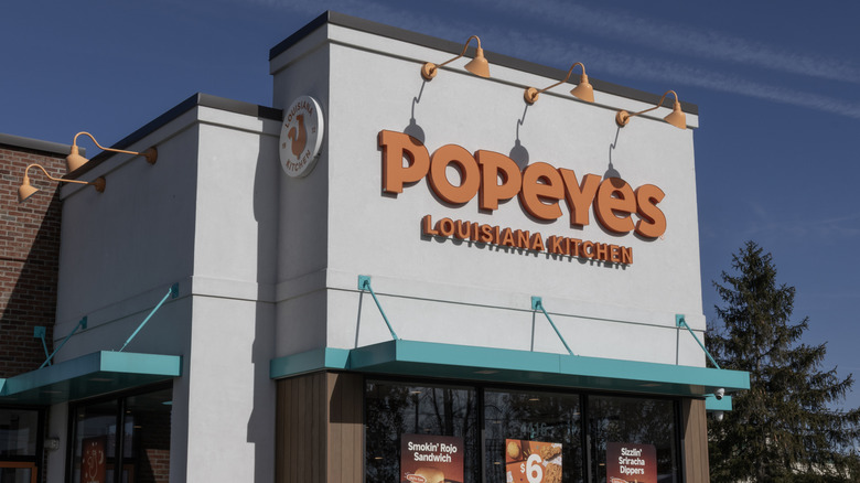 Popeye's Louisiana Kitchen restaurant exterior