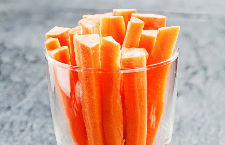 Best Foods to Fight the Office Cold