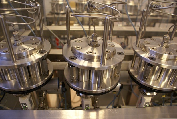 Metallic Cork Compressing