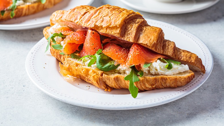 A croissant sandwich