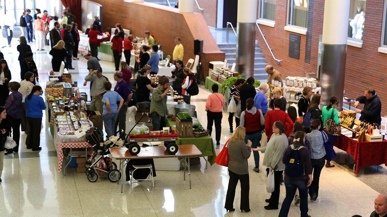 Flaum Atrium Farmer's Market