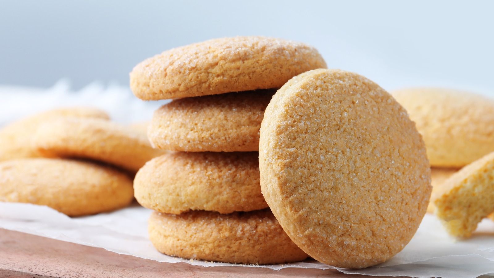 Follow The Corn Syrup Method For Beautifully Decorated Unfrosted Cookies