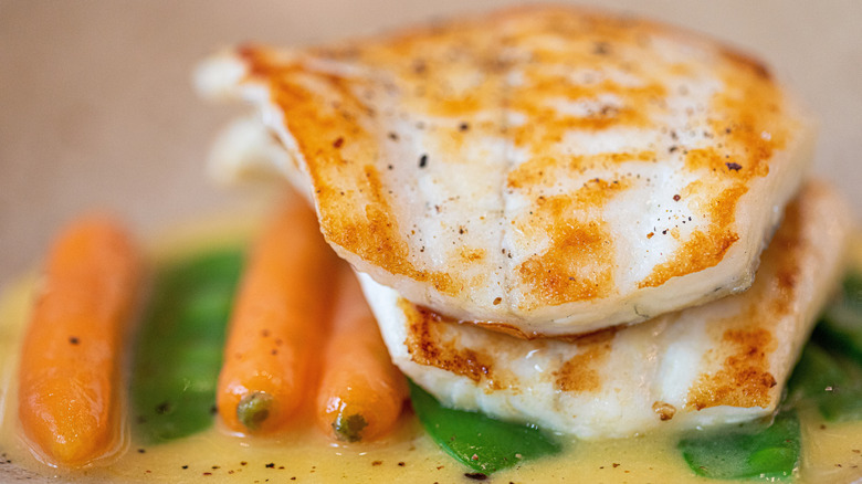 Pan seared fish with veggies