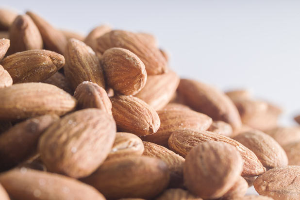 8 Foods to Eat Before Yoga