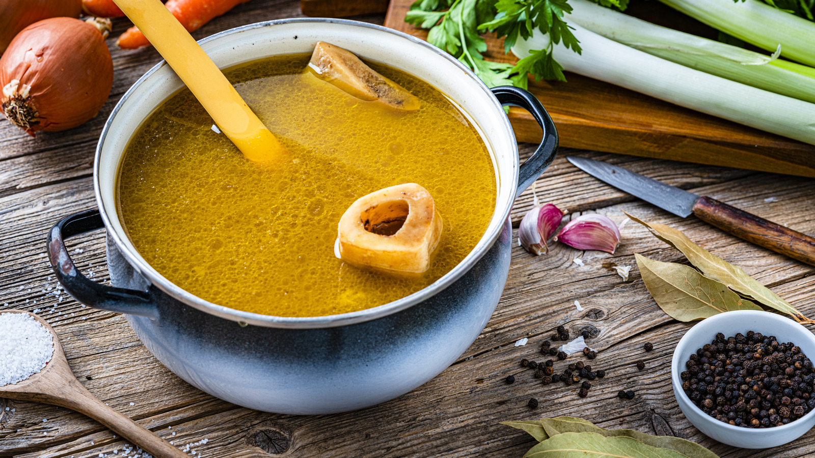 For Mouthwatering Bone Broth, You Need A Little Vinegar