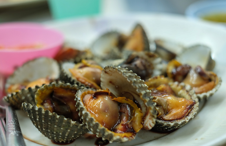 Grilled Clams With Charred Jalapeño-Basil Butter