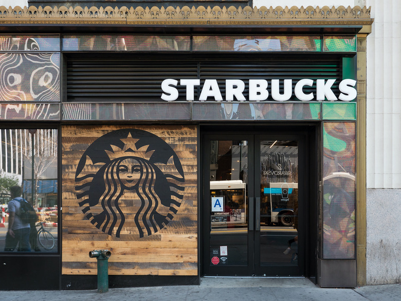 Free Starbucks Coffee for Coronavirus Frontline Workers Extended Through May