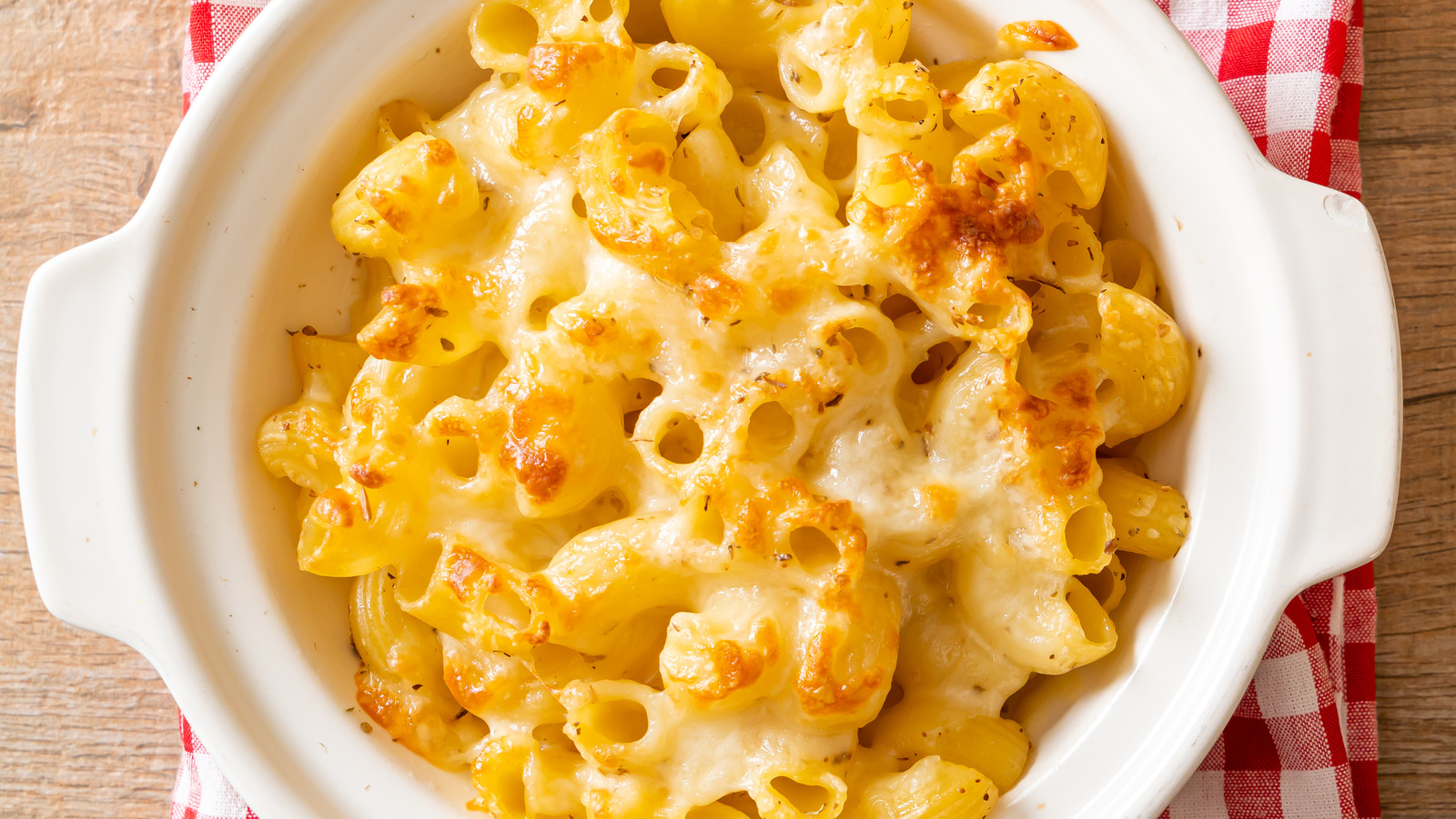 French Onion Dip Is The Unbeatable Extra Ingredient For Mac And Cheese