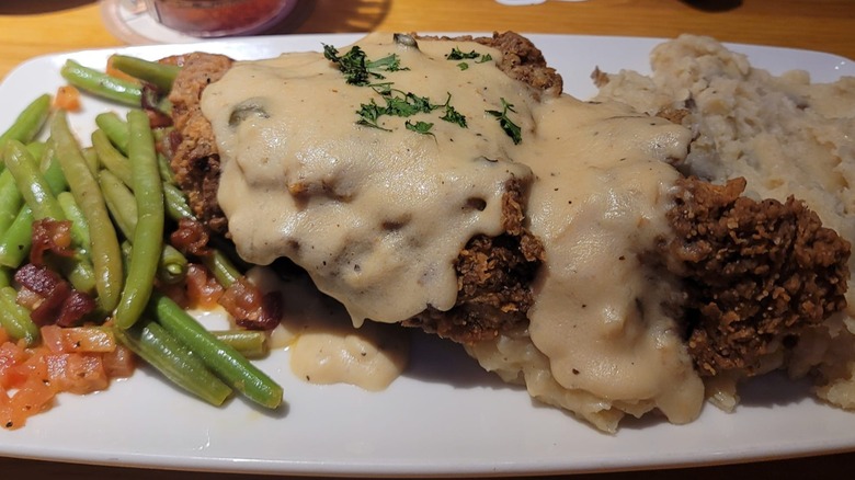 Twin Peaks chicken fried steak with green beans