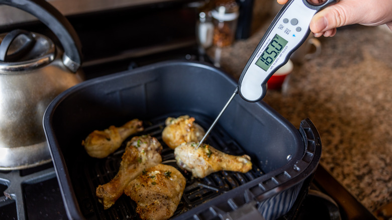 air fryer chicken with food thermometer
