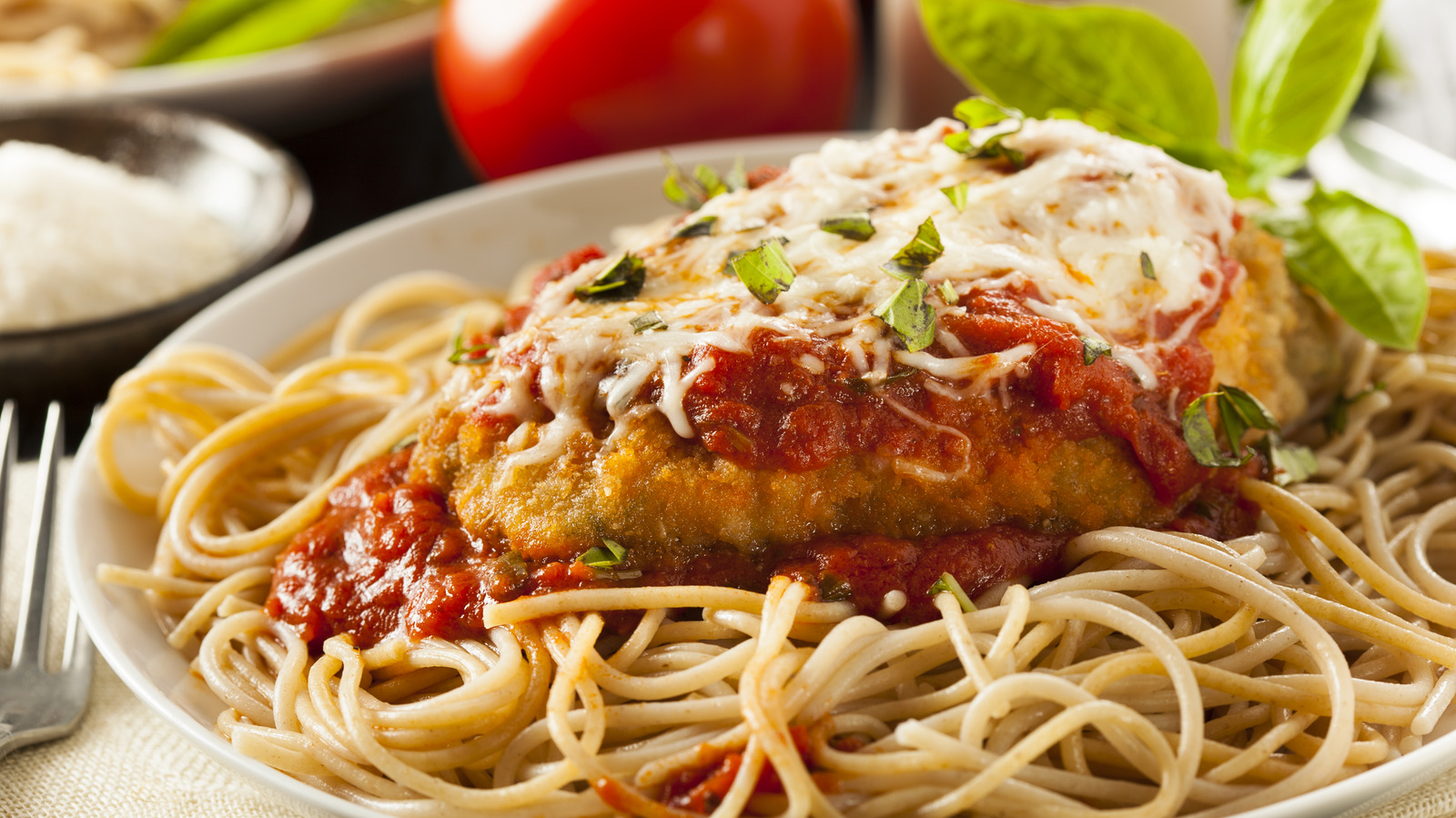 Give Chicken Parm The Best Crunch Possible With A Cornflake Coating