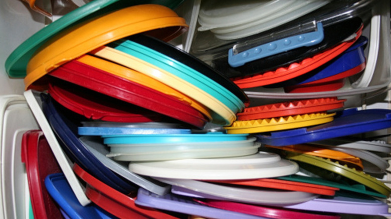 Plastic lids in various sizes and colors