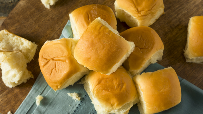 Overview of pile of Hawaiian rolls