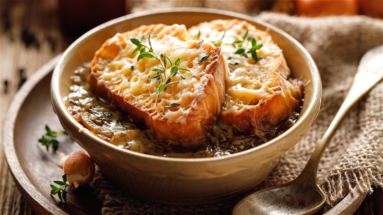 Bowl of French onion soup 