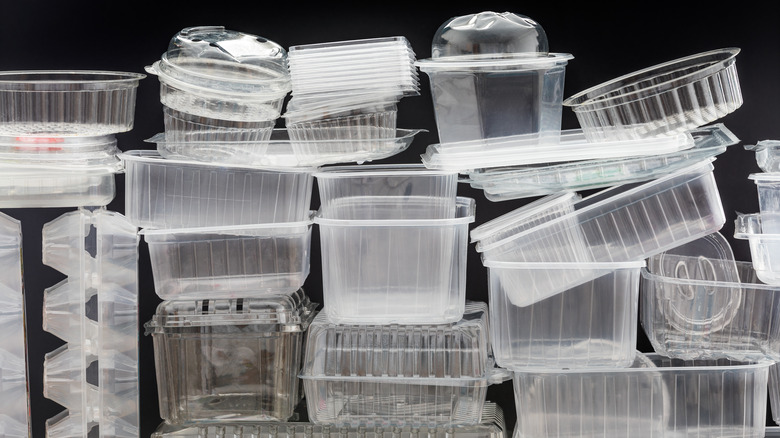 disposable carryout containers