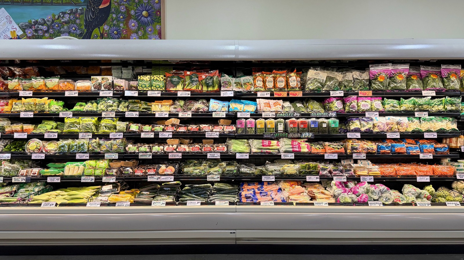 This Grocery Store Chain Opened In The '60s And Is Still Popular Today