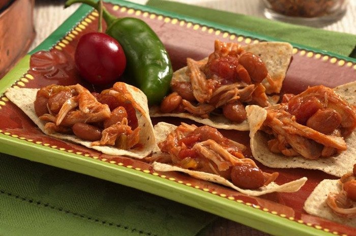 Slow-Cooker Shredded Chicken Nachos