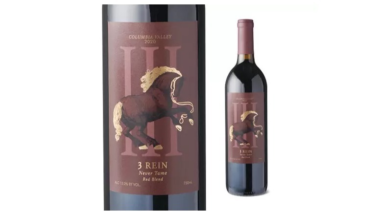 Bottle of 3 Rein red