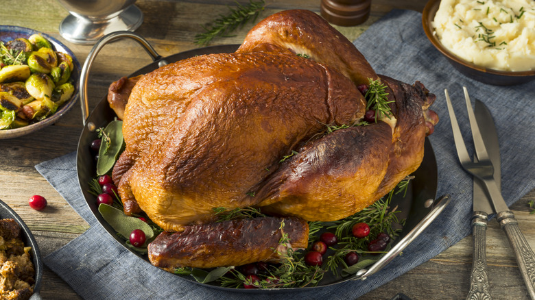 turkey on thanksgiving table
