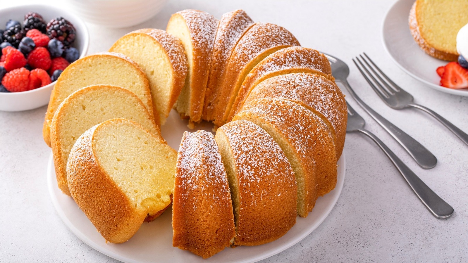 Here's How Pound Cake Got Its Name - Daily Meal