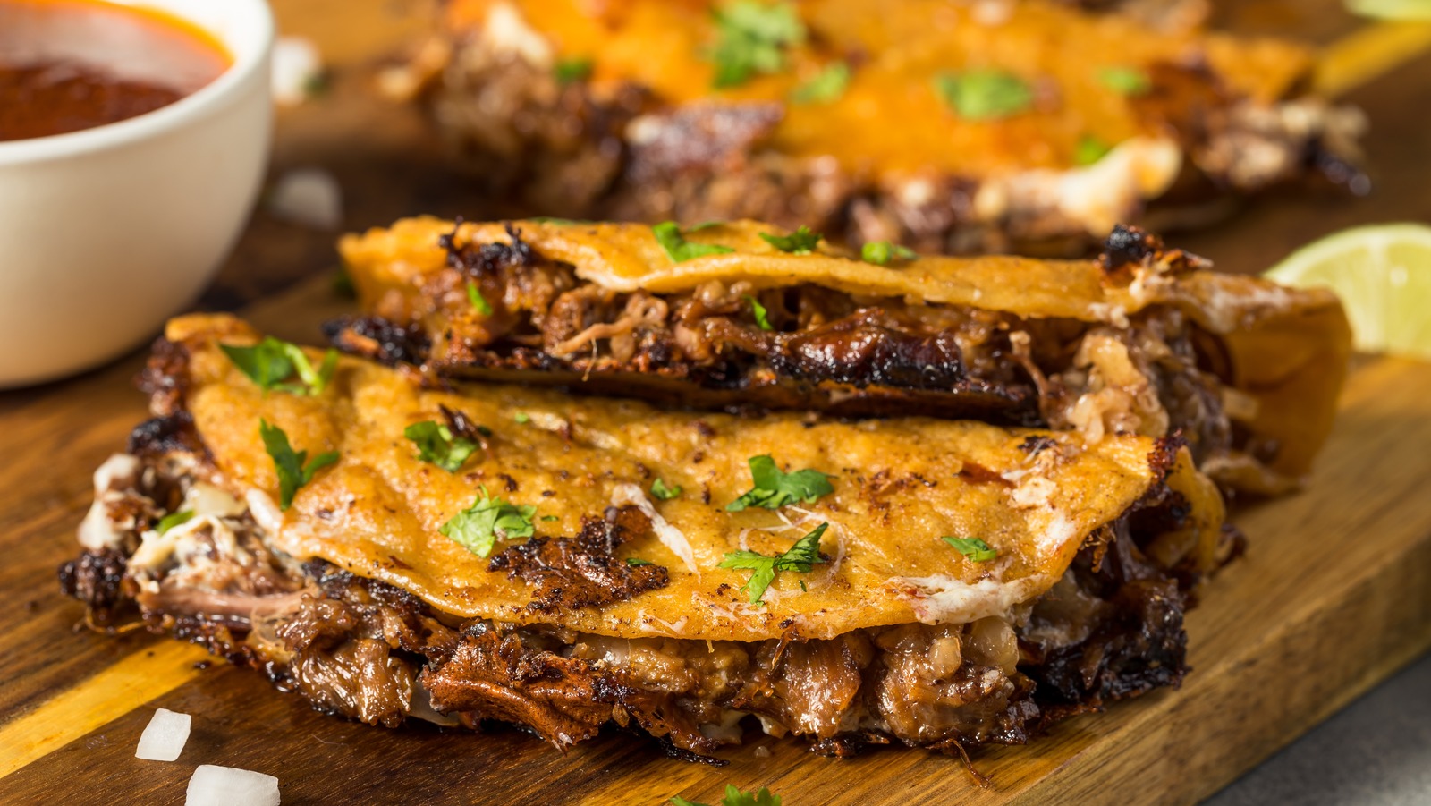 Here's Some Of The Best Cuts Of Steak To Use For Tacos