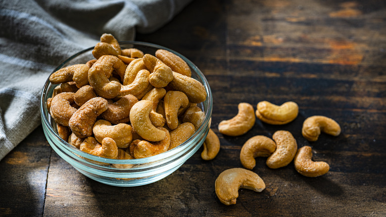 bowl of cashews on table