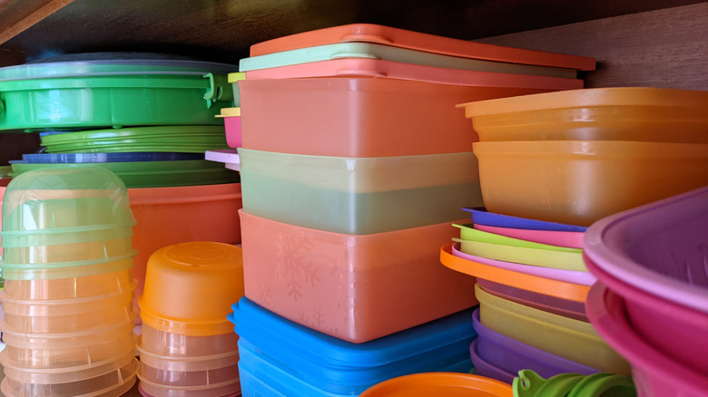 The Serious Reason Why Some Food Containers Are Only Top-Rack Dishwasher  Safe