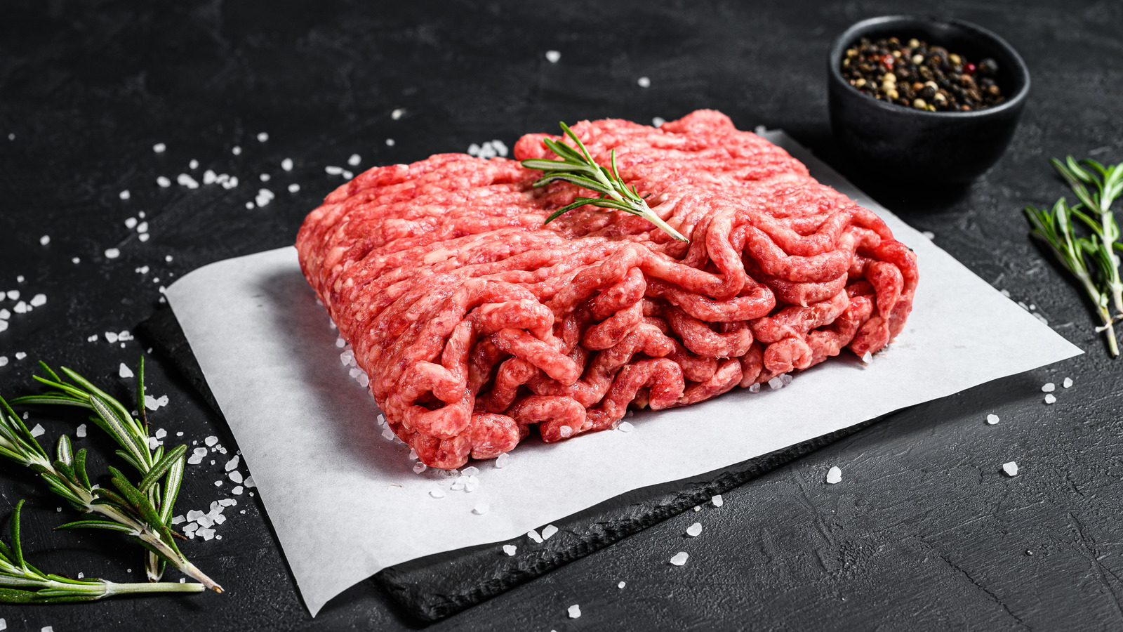 Here's What To Ask The Butcher At Costco For Cheaper Ground Beef