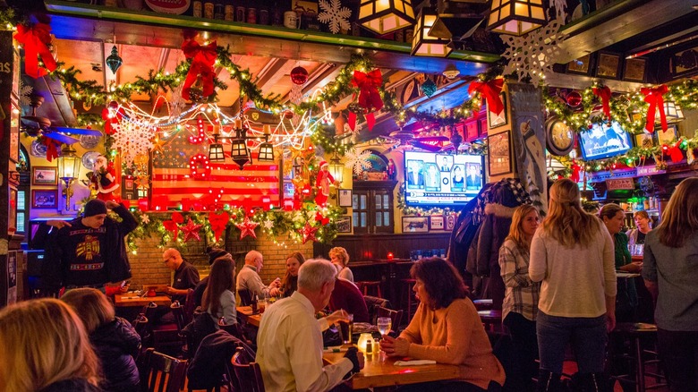 Interior of McGillin's Olde Ale House