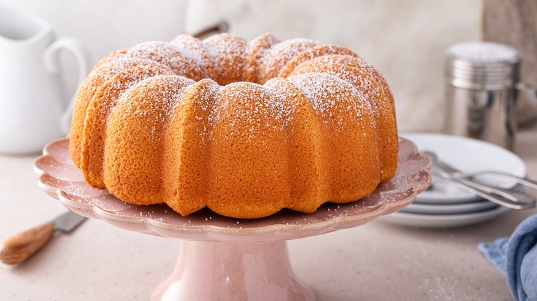 Bundt cake on platter