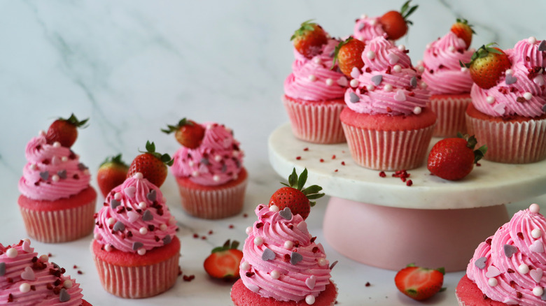 Freshly baked strawberry cupcakes