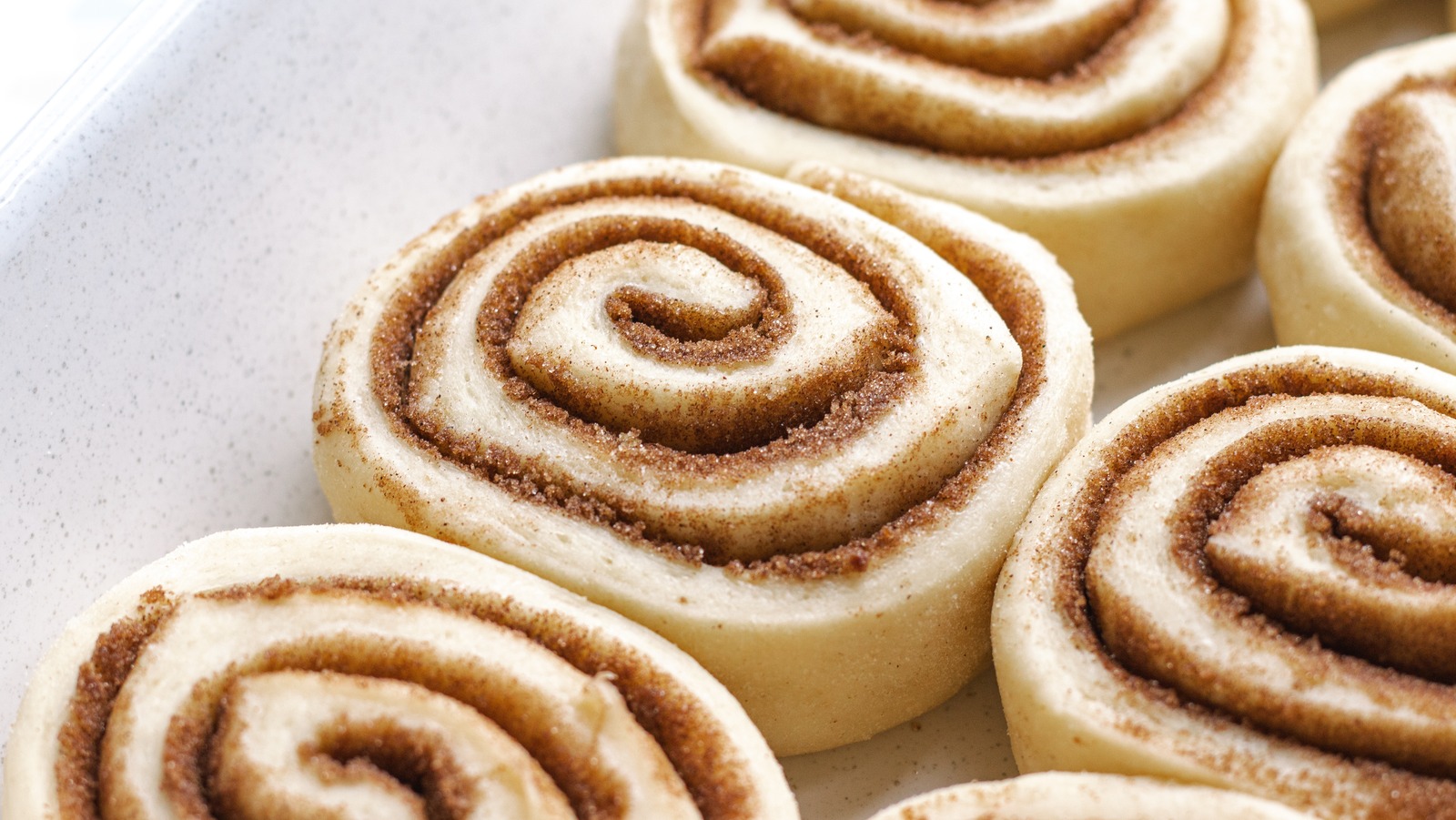 Hot Chocolate Is The Secret Ingredient For Soft, Moist Canned Cinnamon Rolls - Vimarsana News
