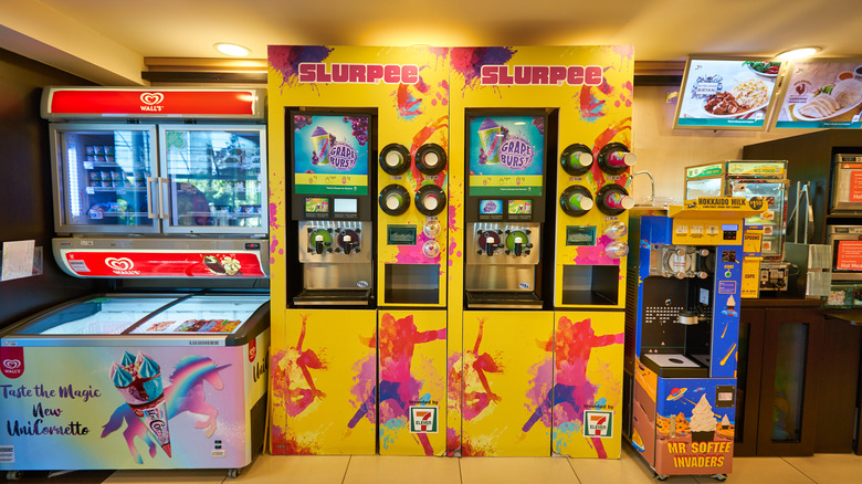 Slurpee machine