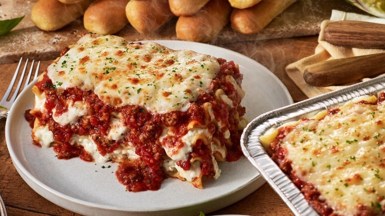 lasagna classico family style bundle