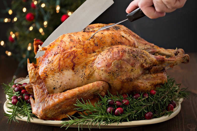 How Not to Carve a Turkey: 10 Common Mistakes