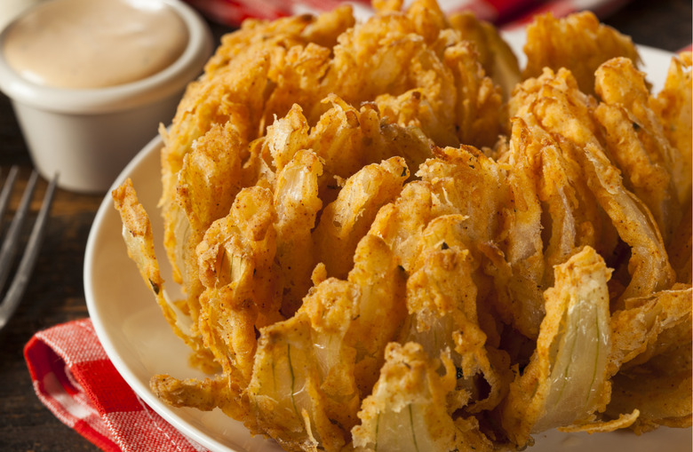 How Outback Steakhouse's Bloomin' Onion Is Made