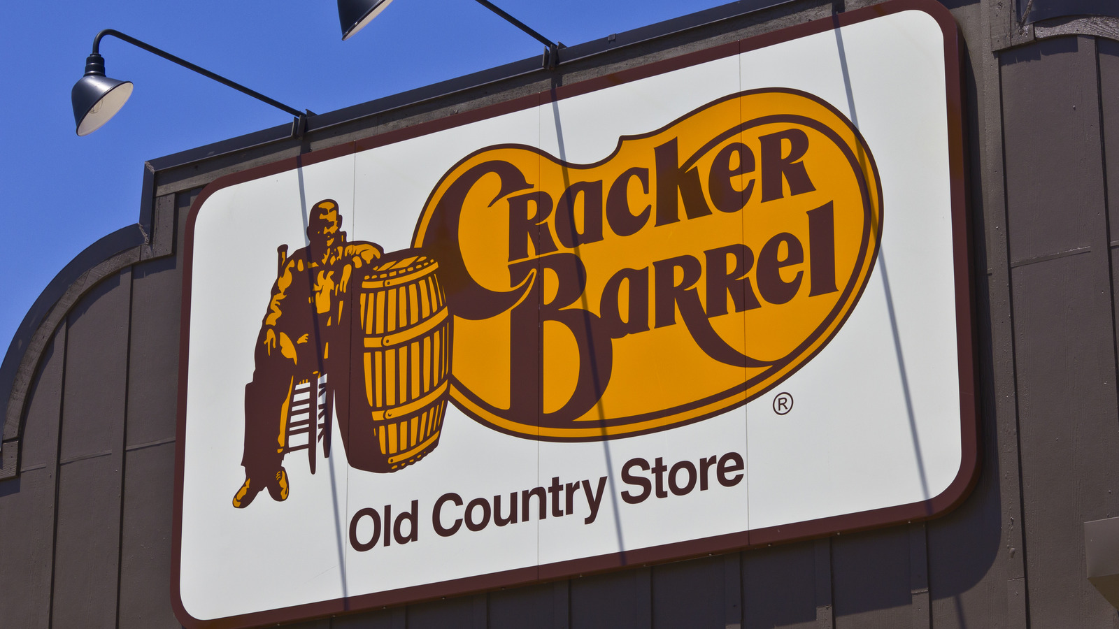 How The Iconic Cracker Barrel Logo Came To Be