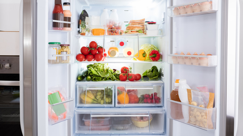 produce in the refrigerator