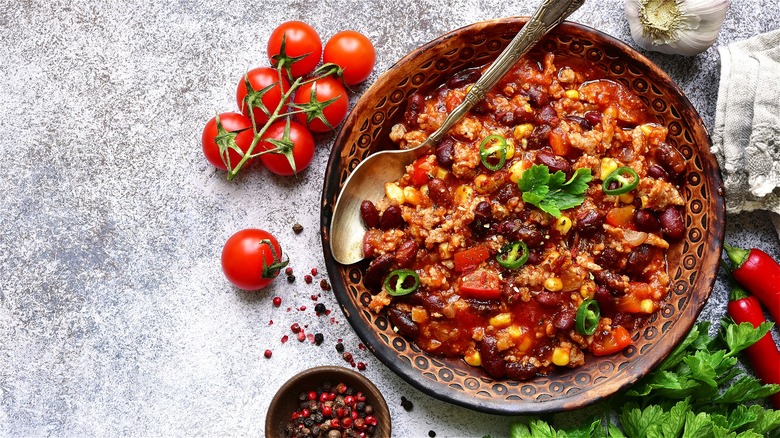 Chili with beans and tomatoes 