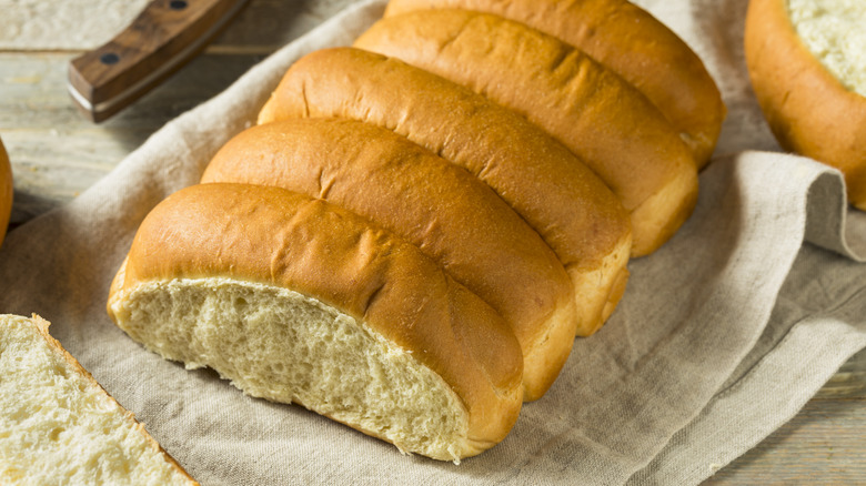 hot dog buns on cloth