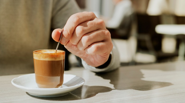 https://www.thedailymeal.com/img/gallery/how-to-make-a-cortado-at-home-without-an-espresso-machine/intro-1670946953.jpg
