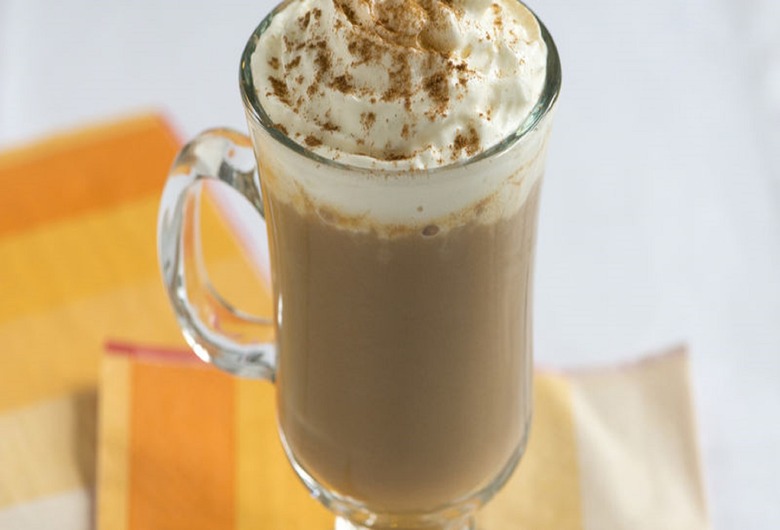 How to Make Spiked Pumpkin Spice Latte