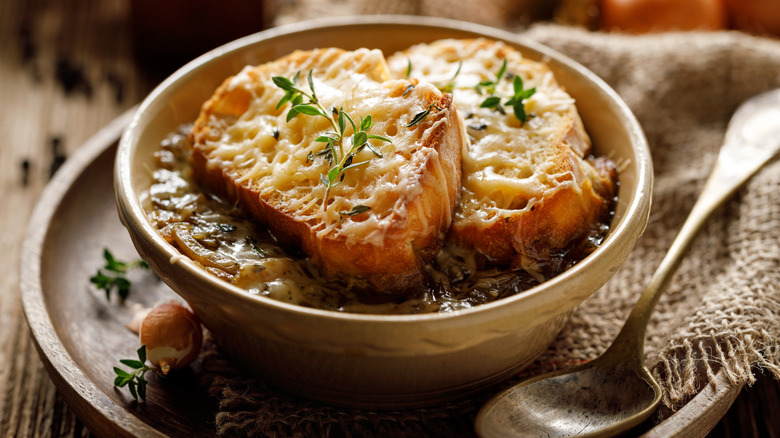 french onion soup with cheesy toast