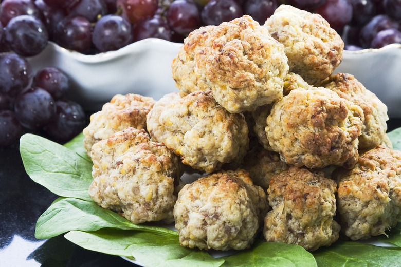 How to Make Southern Sausage Balls With 3 Ingredients