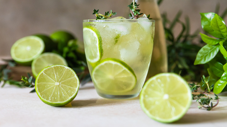 Refreshing beverage with lime