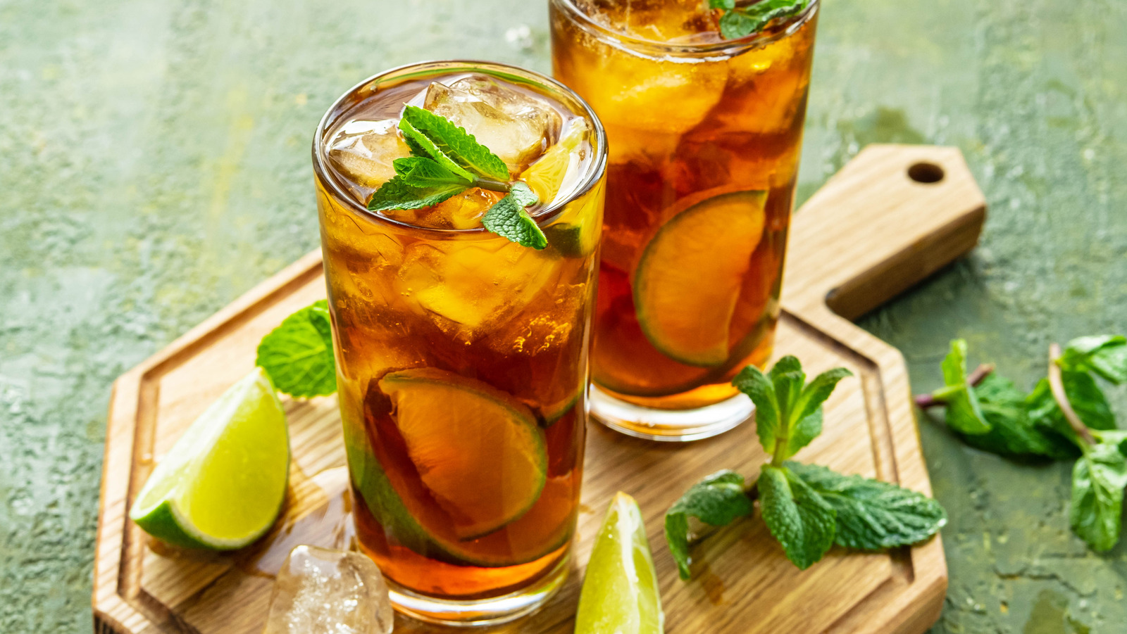 How To Tell If Your Iced Tea Has Gone Bad