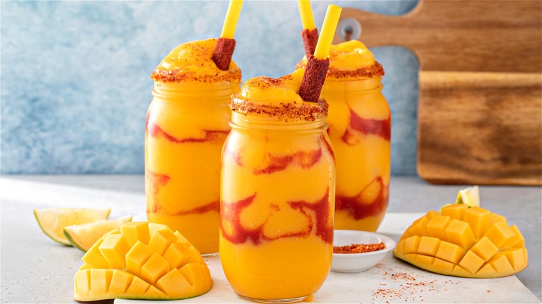 Mango smoothies with chamoy