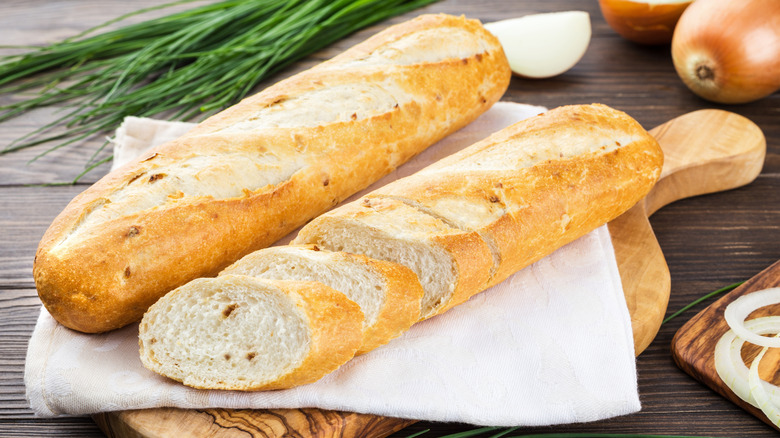 Onion baguettes